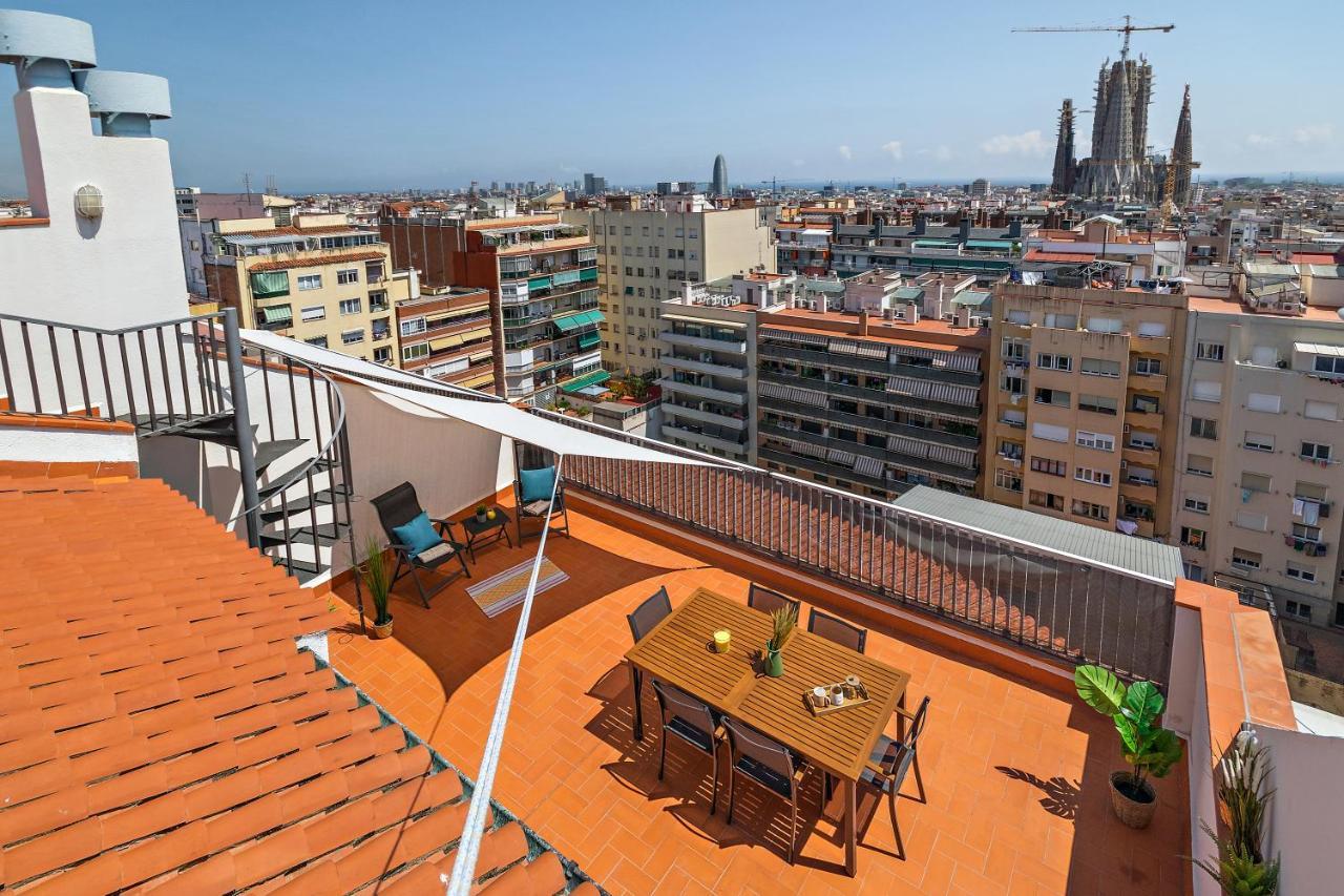 Tendency Sagrada Familia Penthouse Apartment *